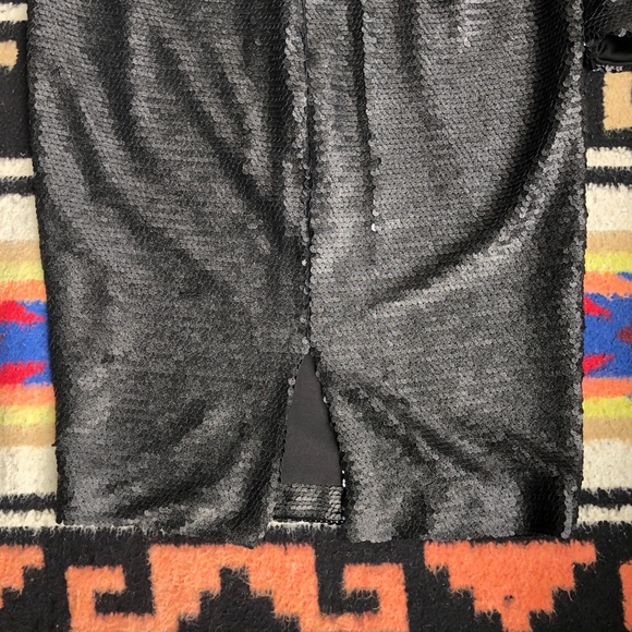 Badgley Mischka Black Cocktail Sequin Dress Sz2 - Picture 7 of 8